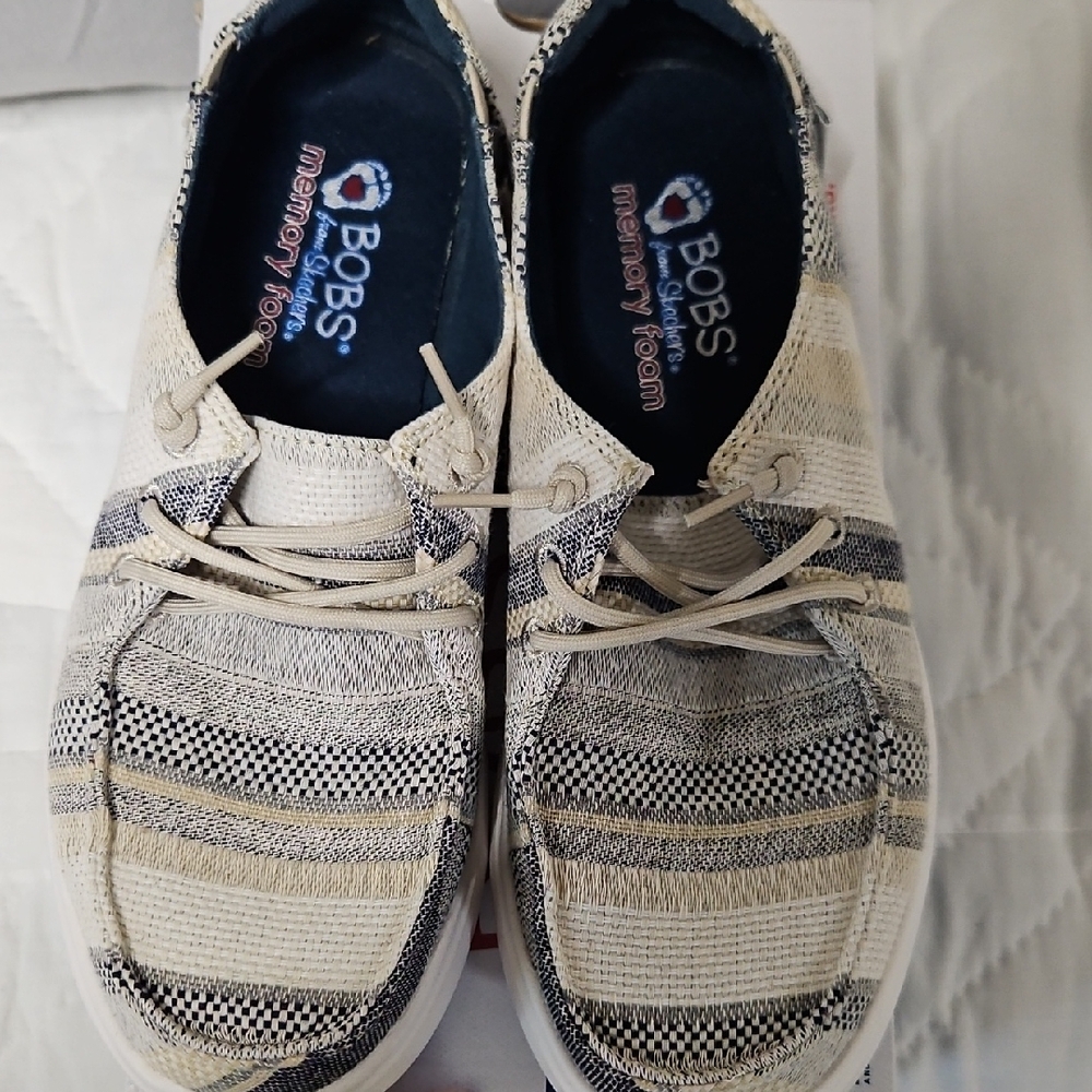 Bobs By Skechers Women's Striped Sneakers - Cream and Black